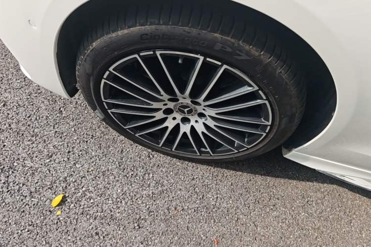 Used Mercedes-Benz C-Class 2023 Restyled C 260 L Sport Edition Left Front Wheel Hub