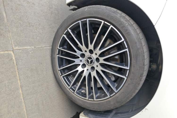 Used Mercedes-Benz C-Class 2023 C 260 L Sport Edition Left Front Wheel Hub