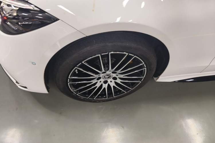 Used Mercedes-Benz C-Class 2023 Second Facelift C 260 L Sport Edition Left Front Wheel Hub