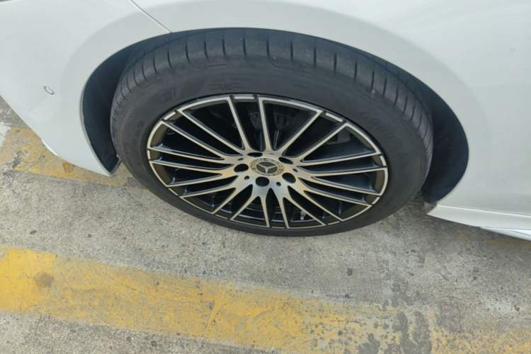 Used Mercedes-Benz C-Class 2023 Revised C 200 L Sport Edition Left Front Wheel Hub