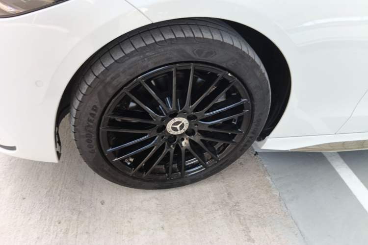Used Mercedes-Benz C-Class 2023 C 200 L Sport Edition Left Front Wheel Hub