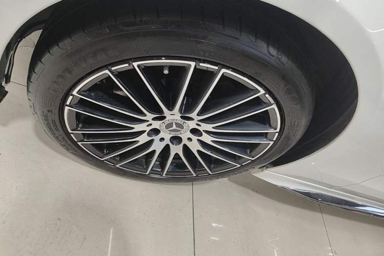 Used Mercedes-Benz C-Class 2023 C 200 L Sport Edition Left Front Wheel Hub