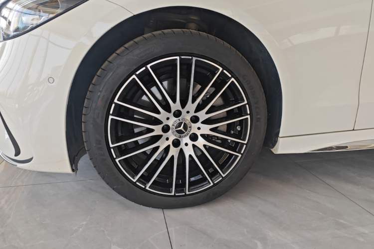 Used Mercedes-Benz C-Class 2023 Second Facelift C 260 L Sport Edition Left Front Wheel Hub
