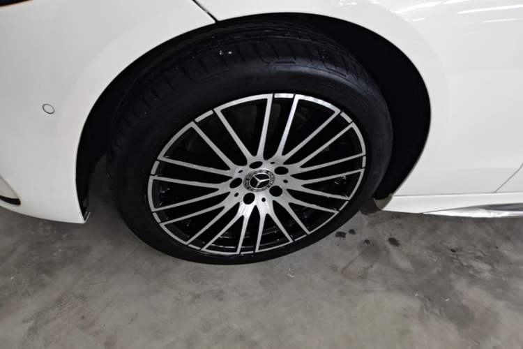 Used Mercedes-Benz C-Class 2023 C 260 L Sport Edition Left Front Wheel Hub