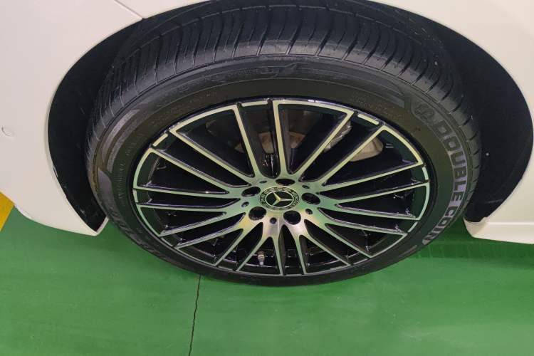 Used Mercedes-Benz C-Class 2023 Restyled C 260 L Sport Edition Left Front Wheel Hub