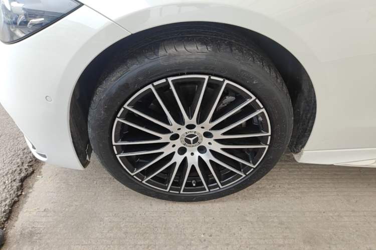 Used Mercedes-Benz C-Class 2023 C 200 L Sport Edition Left Front Wheel Hub