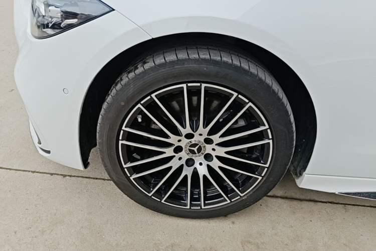 Used Mercedes-Benz C-Class 2023 C 260 L Sport Edition Left Front Wheel Hub
