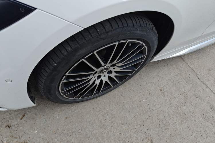 Used Mercedes-Benz C-Class 2023 Restyled C 260 L Sport Edition Left Front Wheel Hub
