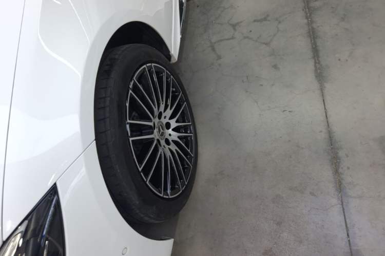 Used Mercedes-Benz C-Class 2023 C 260 L Sport Edition Left Front Wheel Hub