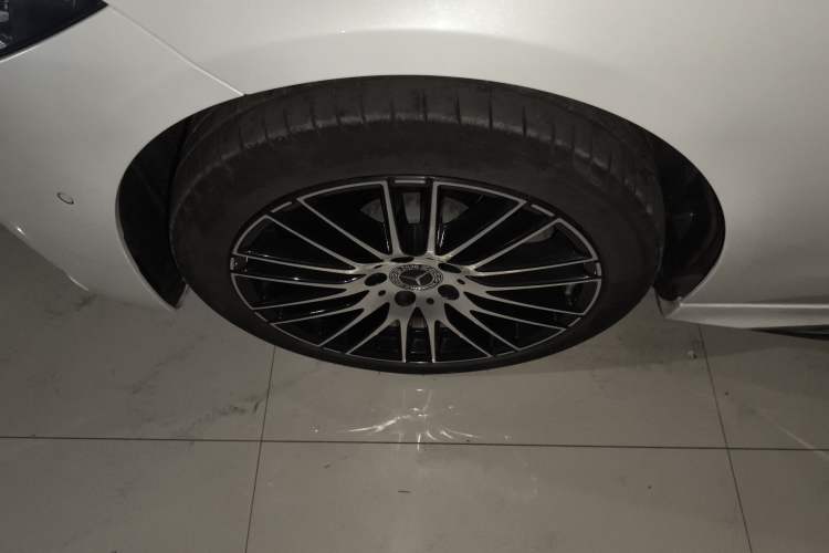 Used Mercedes-Benz C-Class 2023 Restyled C 260 L Sport Edition Left Front Wheel Hub