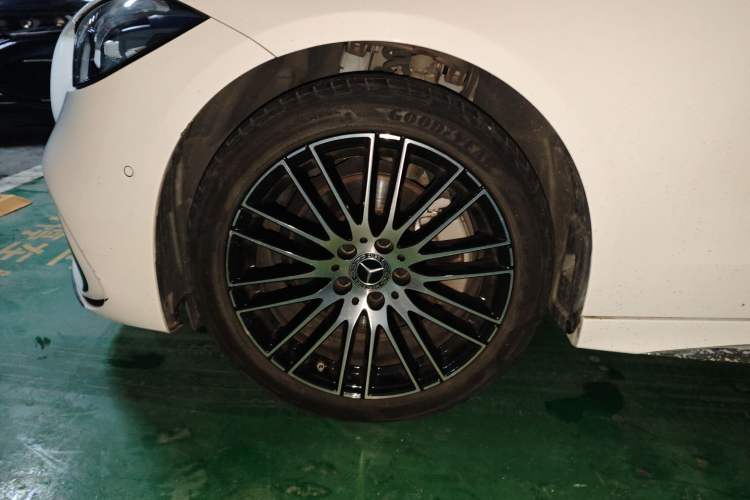 Used Mercedes-Benz C-Class 2023 C 200 L Sport Edition Left Front Wheel Hub