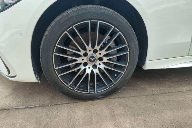 Used Mercedes-Benz C-Class 2023 Restyled C 260 L Sport Edition Left Front Wheel Hub