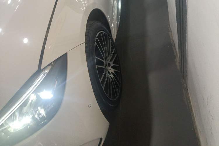 Used Mercedes-Benz C-Class 2023 C 260 L Sport Edition Left Front Wheel Hub