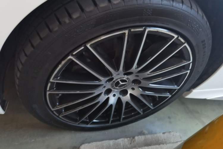 Used Mercedes-Benz C-Class 2023 C 200 L Sport Edition Left Front Wheel Hub