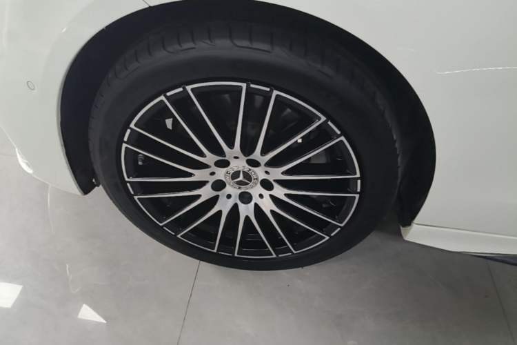 Used Mercedes-Benz C-Class 2023 C 260 L Sport Edition Left Front Wheel Hub