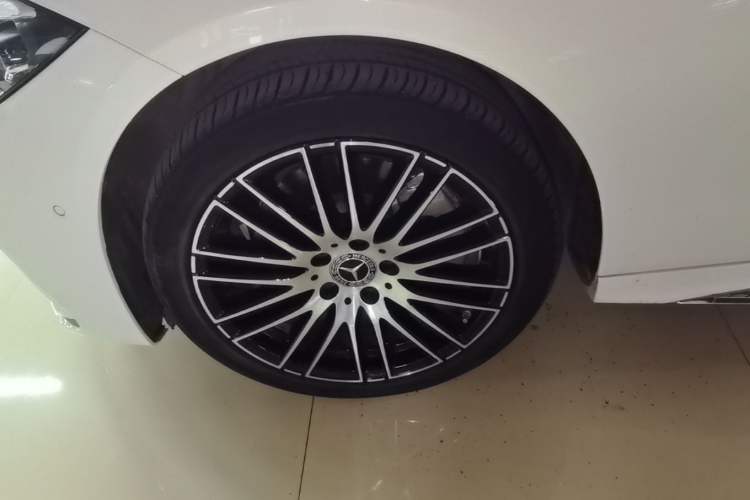 Used Mercedes-Benz C-Class 2023 C 260 L Sport Edition Left Front Wheel Hub