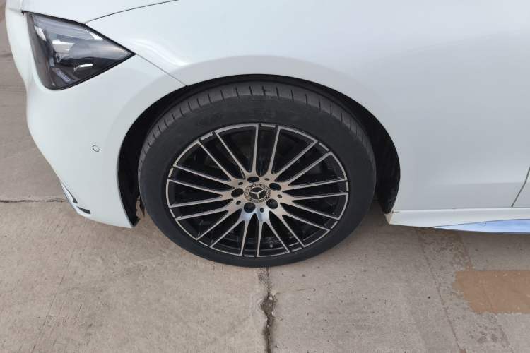 Used Mercedes-Benz C-Class 2023 C 200 L Sport Edition Left Front Wheel Hub
