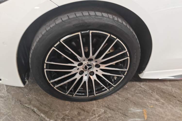 Used Mercedes-Benz C-Class 2023 C 200 L Sport Edition Left Front Wheel Hub