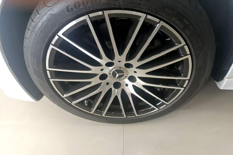Used Mercedes-Benz C-Class 2023 C 260 L Sport Edition Left Front Wheel Hub