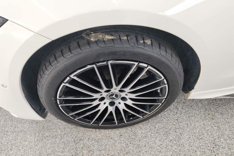 Used Mercedes-Benz C-Class 2023 Restyled C 260 L Sport Edition Left Front Wheel Hub