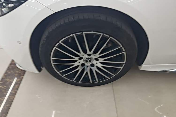 Used Mercedes-Benz C-Class 2023 C 260 L Sport Edition Left Front Wheel Hub