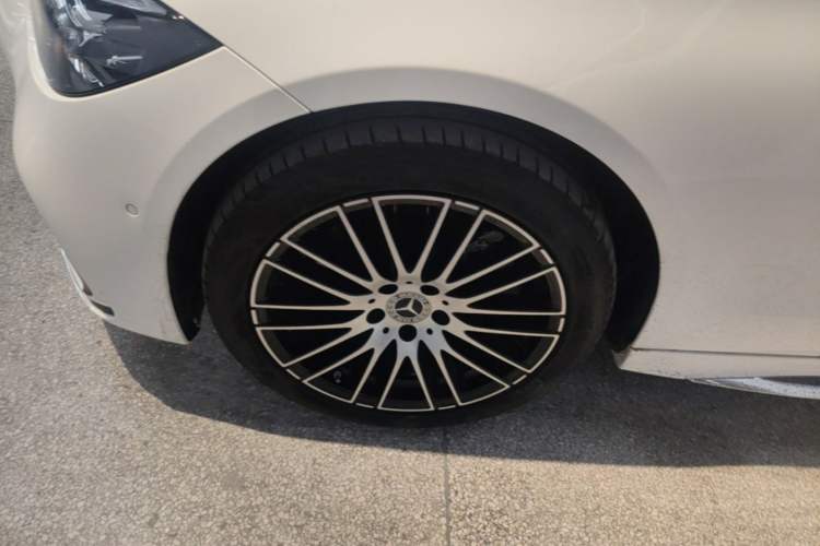 Used Mercedes-Benz C-Class 2023 Restyled C 260 L Sport Edition Left Front Wheel Hub