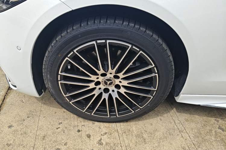 Used Mercedes-Benz C-Class 2023 Second Facelift C 260 L Sport Edition Left Front Wheel Hub