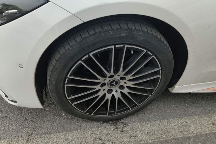 Used Mercedes-Benz C-Class 2023 Revised C 200 L Sport Edition Left Front Wheel Hub
