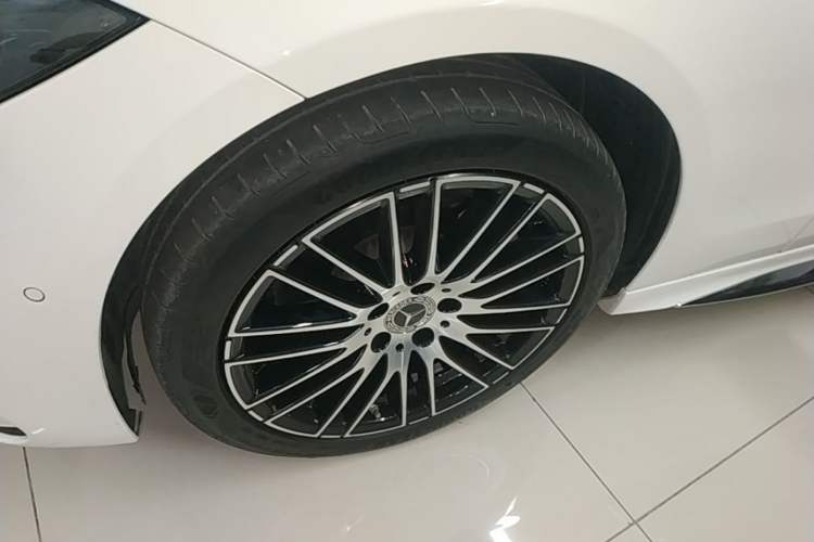 Used Mercedes-Benz C-Class 2023 C 260 L Sport Edition Left Front Wheel Hub
