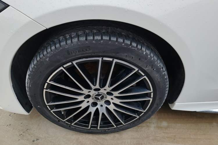 Used Mercedes-Benz C-Class 2023 Revised C 200 L Sport Edition Left Front Wheel Hub