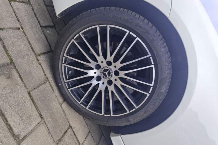 Used Mercedes-Benz C-Class 2023 Revised C 200 L Sport Edition Left Front Wheel Hub