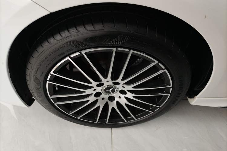 Used Mercedes-Benz C-Class 2023 C 260 L Sport Edition Left Front Wheel Hub