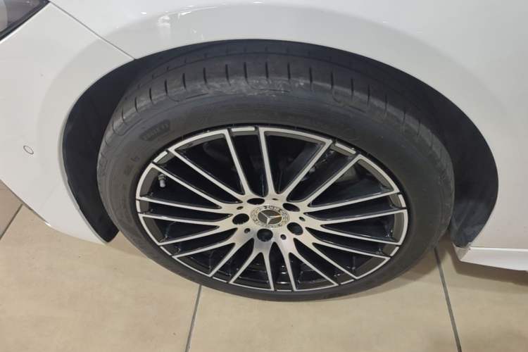 Used Mercedes-Benz C-Class 2023 C 260 L Sport Edition Left Front Wheel Hub