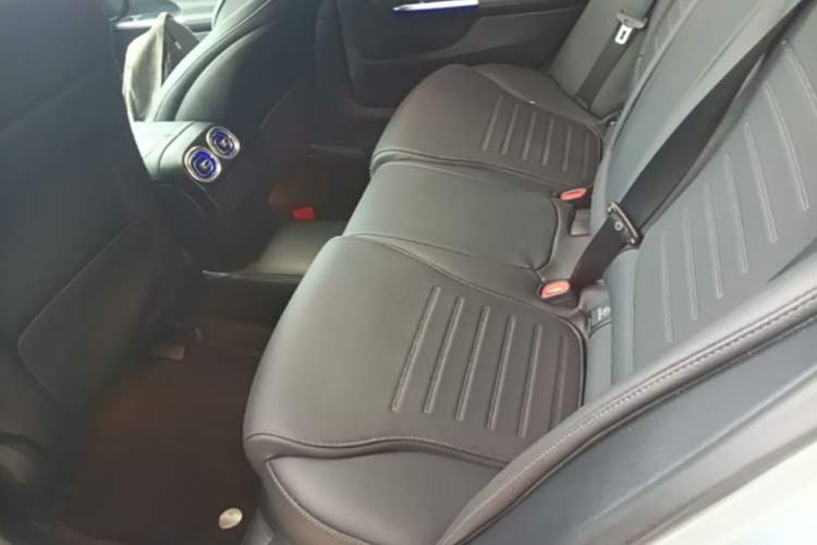 Used Mercedes-Benz C-Class 2023 Second Facelift C 260 L Sport Edition Left Rear Seat