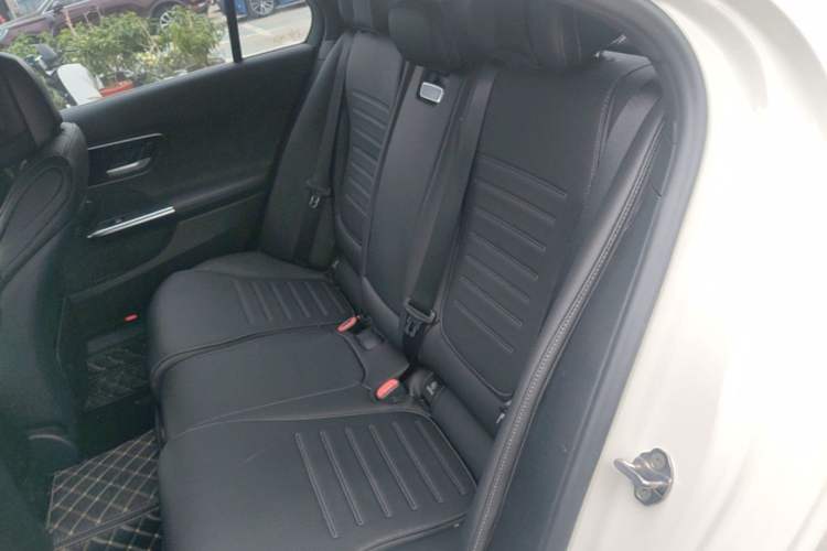 Used Mercedes-Benz C-Class 2023 Revised C 200 L Sport Edition Left Rear Seat