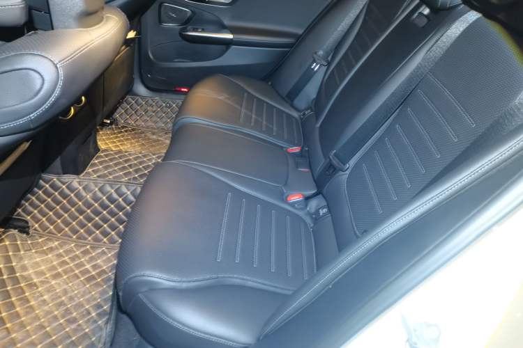 Used Mercedes-Benz C-Class 2023 Revised C 200 L Sport Edition Left Rear Seat