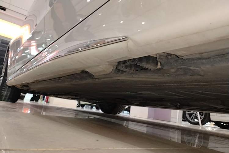Used Mercedes-Benz C-Class 2023 C 260 L Sport Edition Left Side Sill
