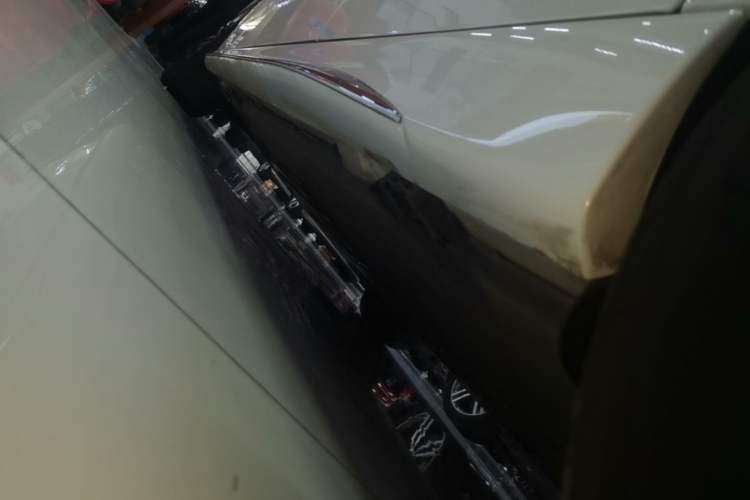 Used Mercedes-Benz C-Class 2023 Revised C 200 L Sport Edition Left Side Sill