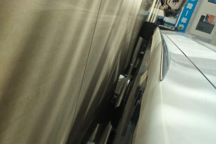 Used Mercedes-Benz C-Class 2023 Revised C 200 L Sport Edition Left Side Sill