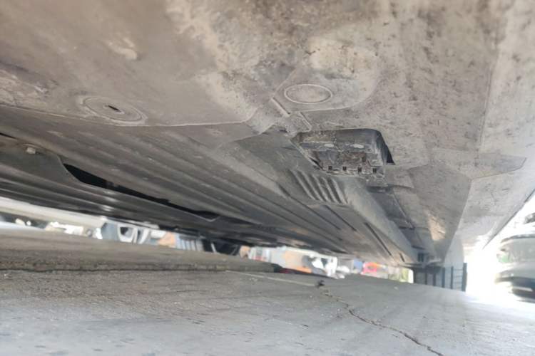 Used Mercedes-Benz C-Class 2023 C 260 L Sport Edition Left Side Sill