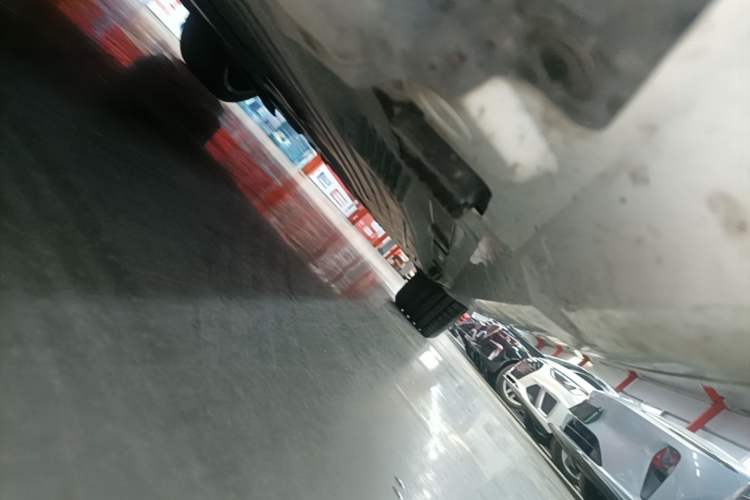 Used Mercedes-Benz C-Class 2023 Revised C 200 L Sport Edition Left Side Sill