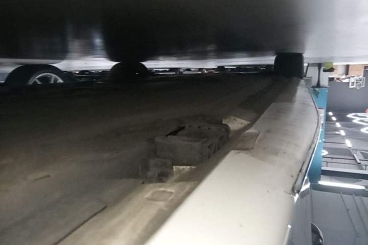 Used Mercedes-Benz C-Class 2023 Restyled C 260 L Sport Edition Left Side Sill