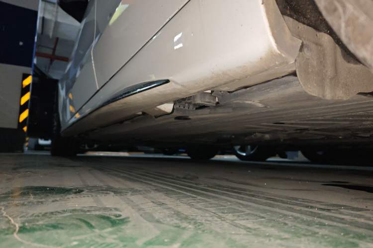 Used Mercedes-Benz C-Class 2023 C 200 L Sport Edition Left Side Sill