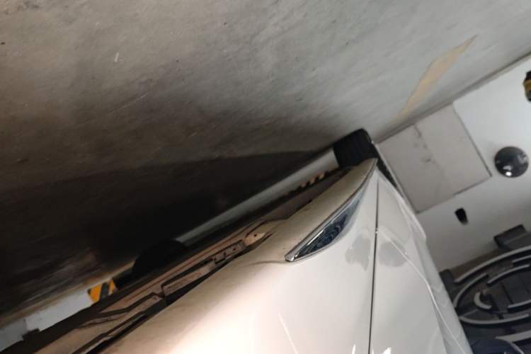 Used Mercedes-Benz C-Class 2023 C 260 L Sport Edition Left Side Sill