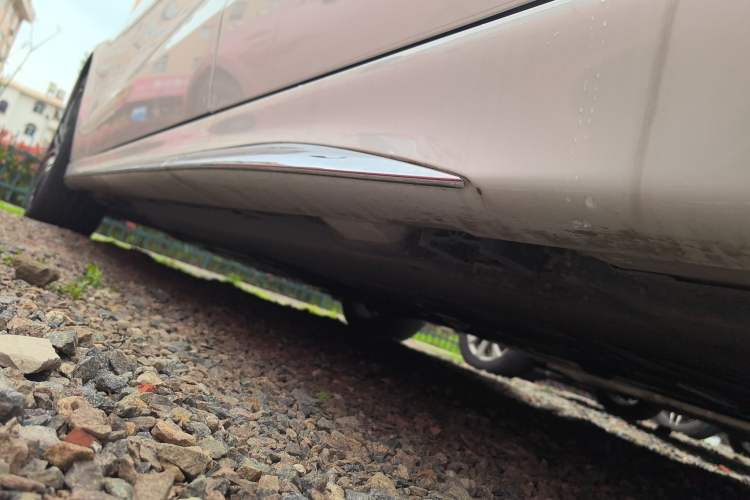 Used Mercedes-Benz C-Class 2023 C 260 L Sport Edition Left Side Sill