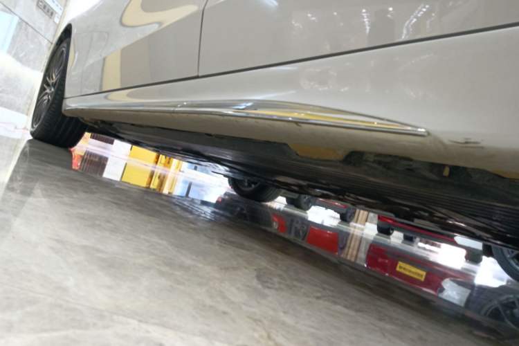 Used Mercedes-Benz C-Class 2023 Restyled C 260 L Sport Edition Left Side Sill