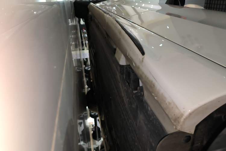 Used Mercedes-Benz C-Class 2023 C 260 L Bright Night Sports Edition Left Side Sill