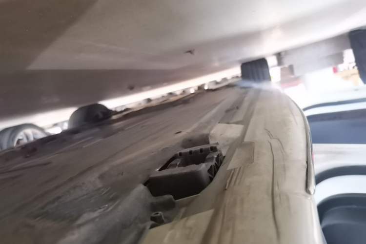 Used Mercedes-Benz C-Class 2023 C 200 L Sport Edition Left Side Sill