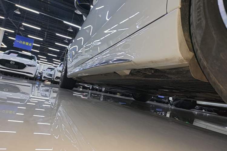 Used Mercedes-Benz C-Class 2023 Restyled C 260 L Sport Edition Left Side Sill