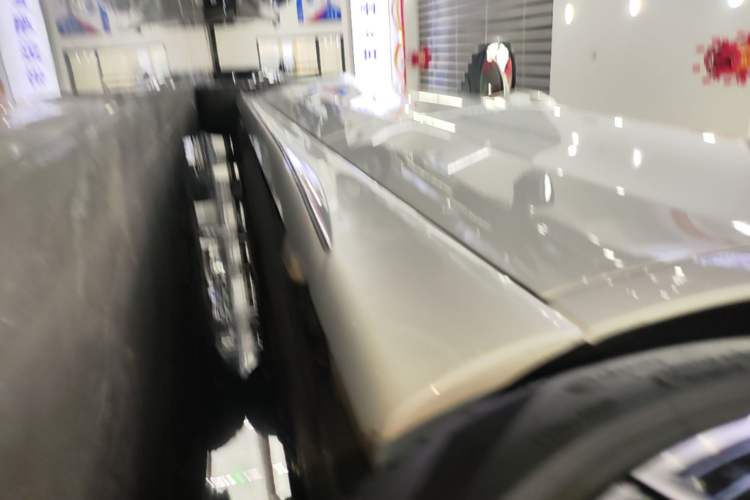 Used Mercedes-Benz C-Class 2023 Revised C 200 L Sport Edition Left Side Sill